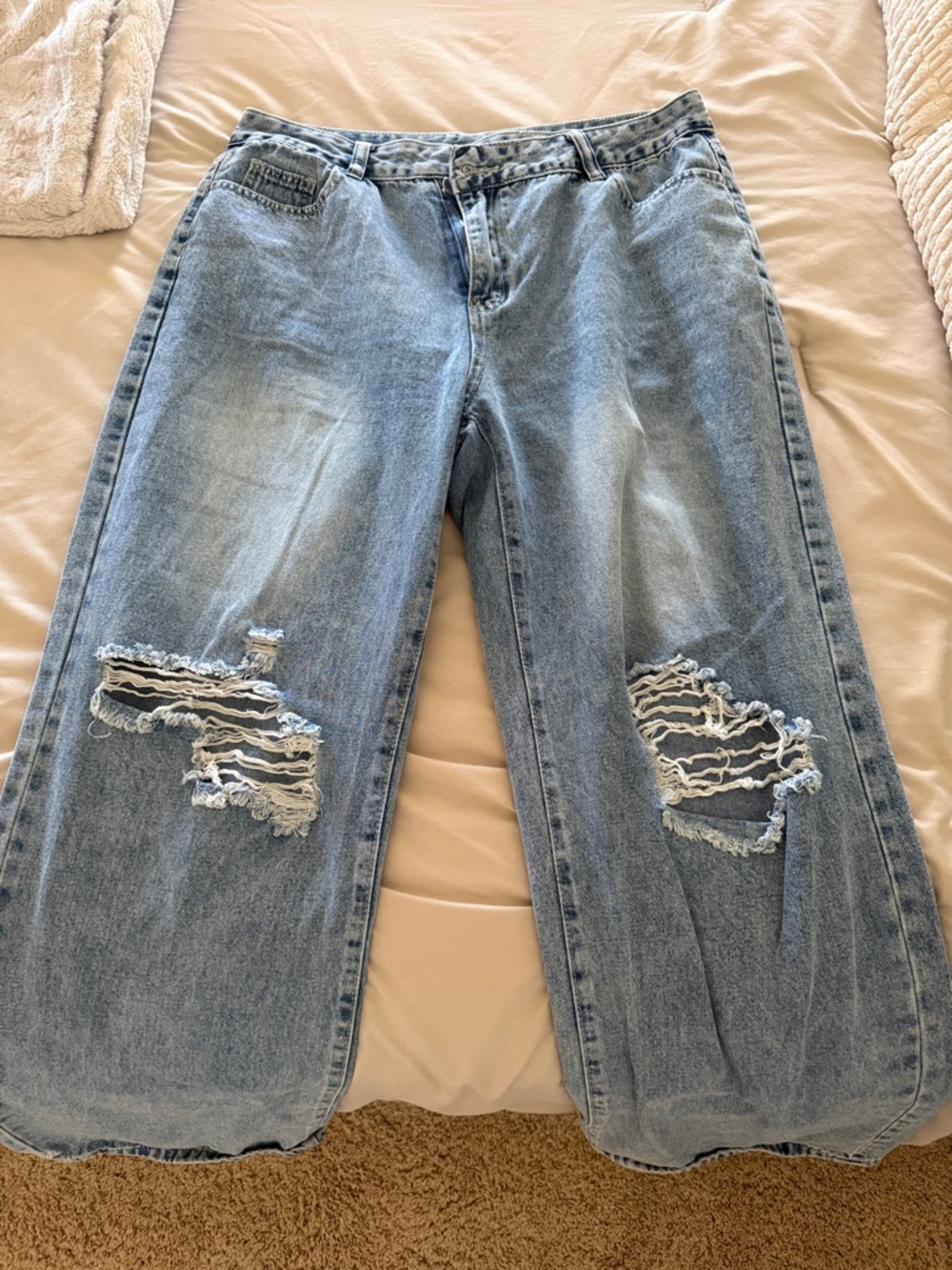 Women’s cross over jeans